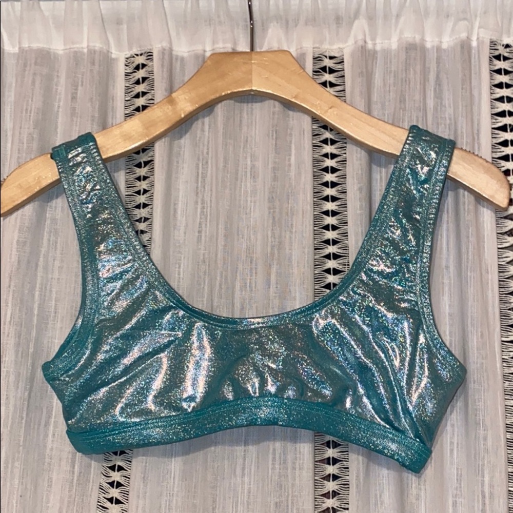 Blue under boob cut off top